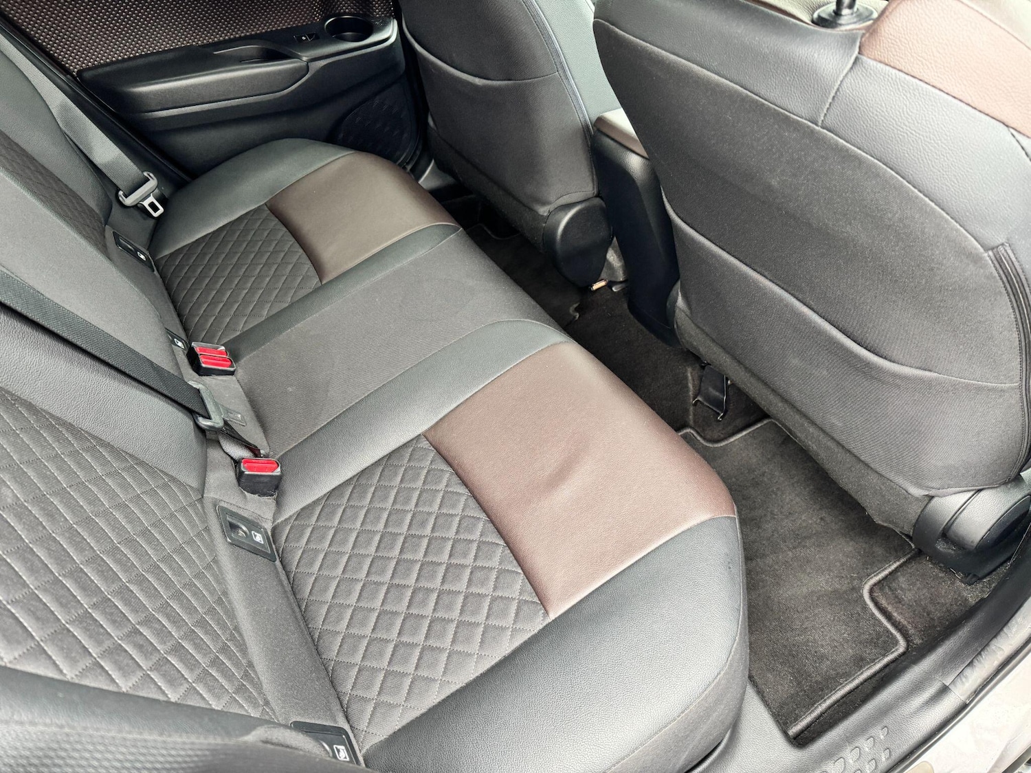 Used Toyota C-HR 2018 for sale - 76109207: Photo 14