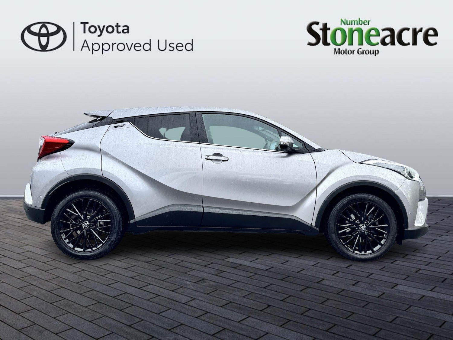 Used Toyota C-HR 2018 for sale - 76109207: Photo 4
