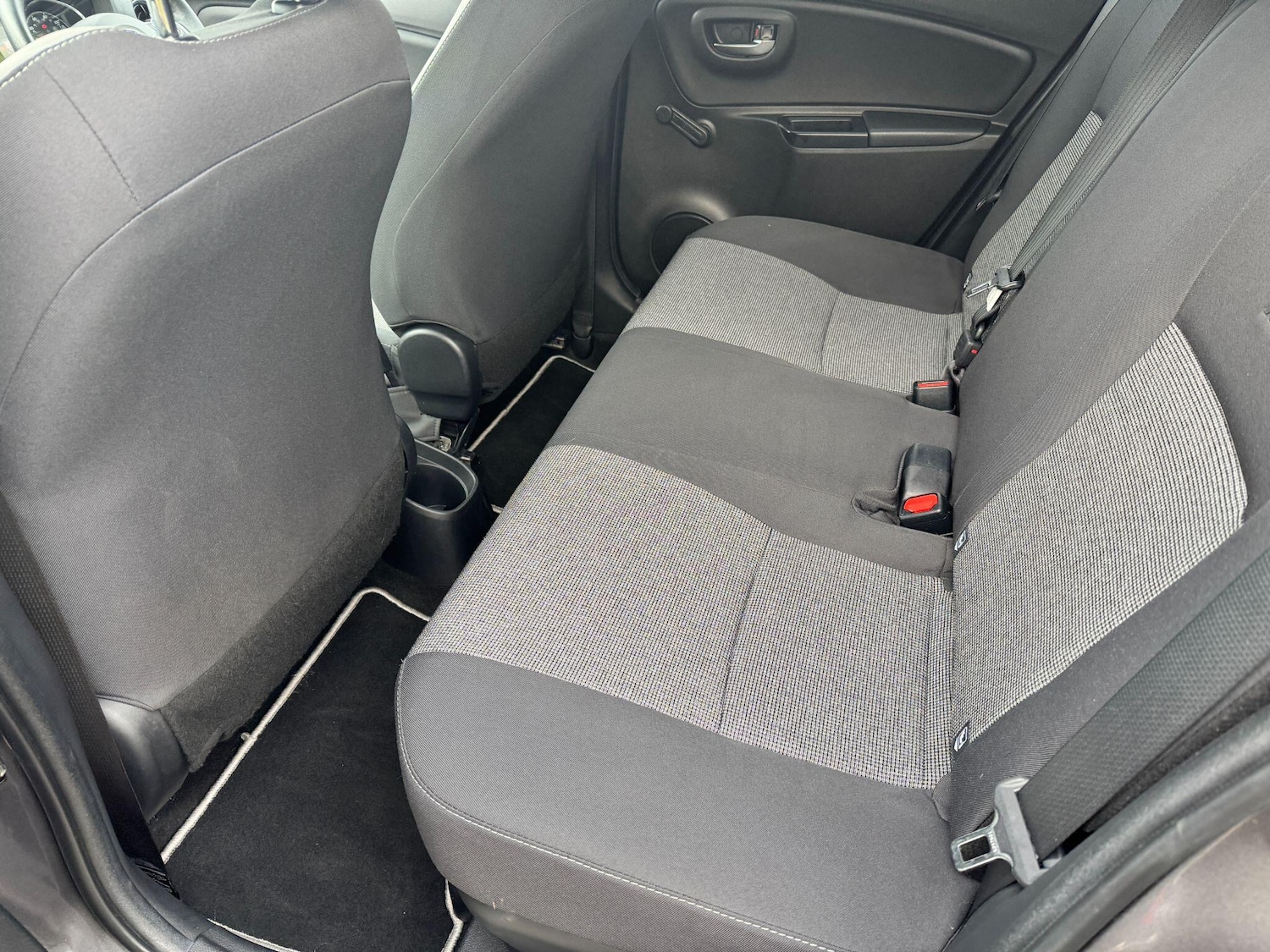 Used Toyota Yaris 2020 for sale - 76823874: Photo 13