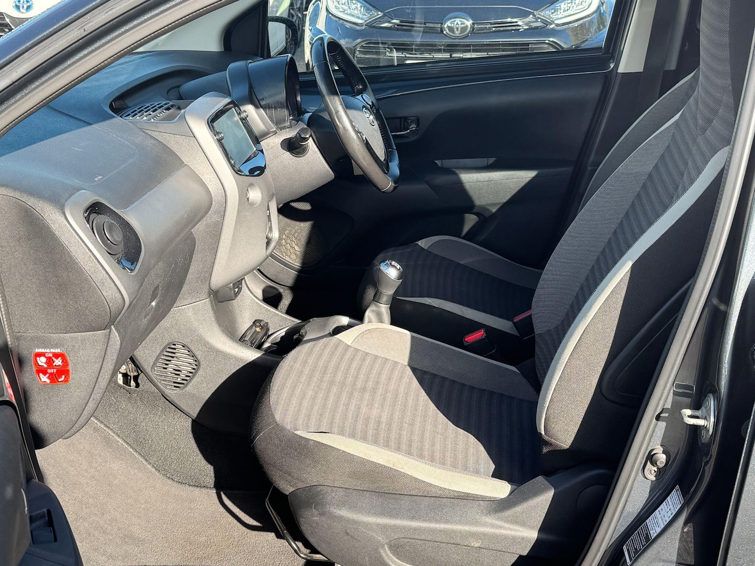 Used Toyota AYGO 2019 for sale - 76592661: Photo 14