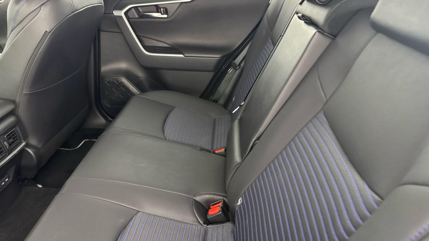 Used Toyota RAV4 2022 for sale - 76823538: Photo 19