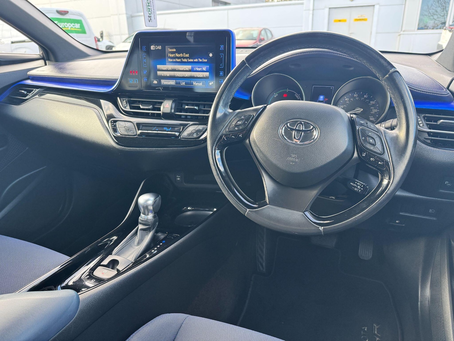 Used Toyota C-HR for sale - 76823870: Photo 16