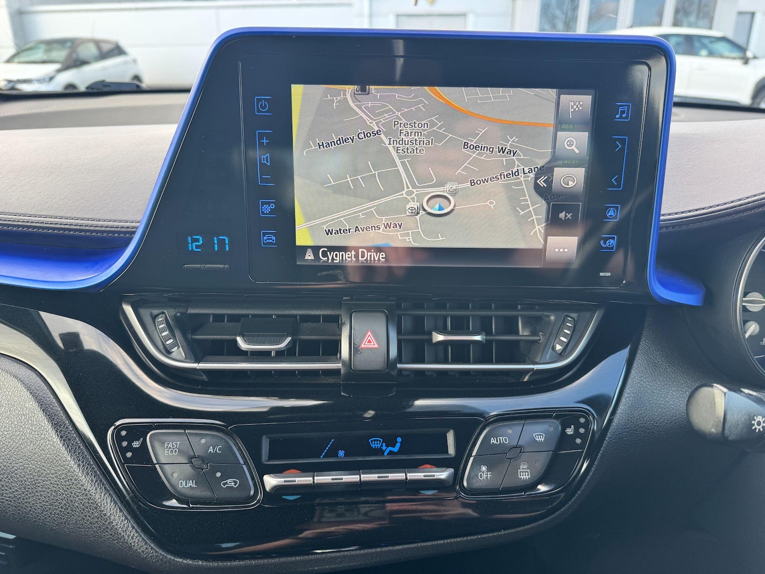 Used Toyota C-HR for sale - 76823870: Photo 19