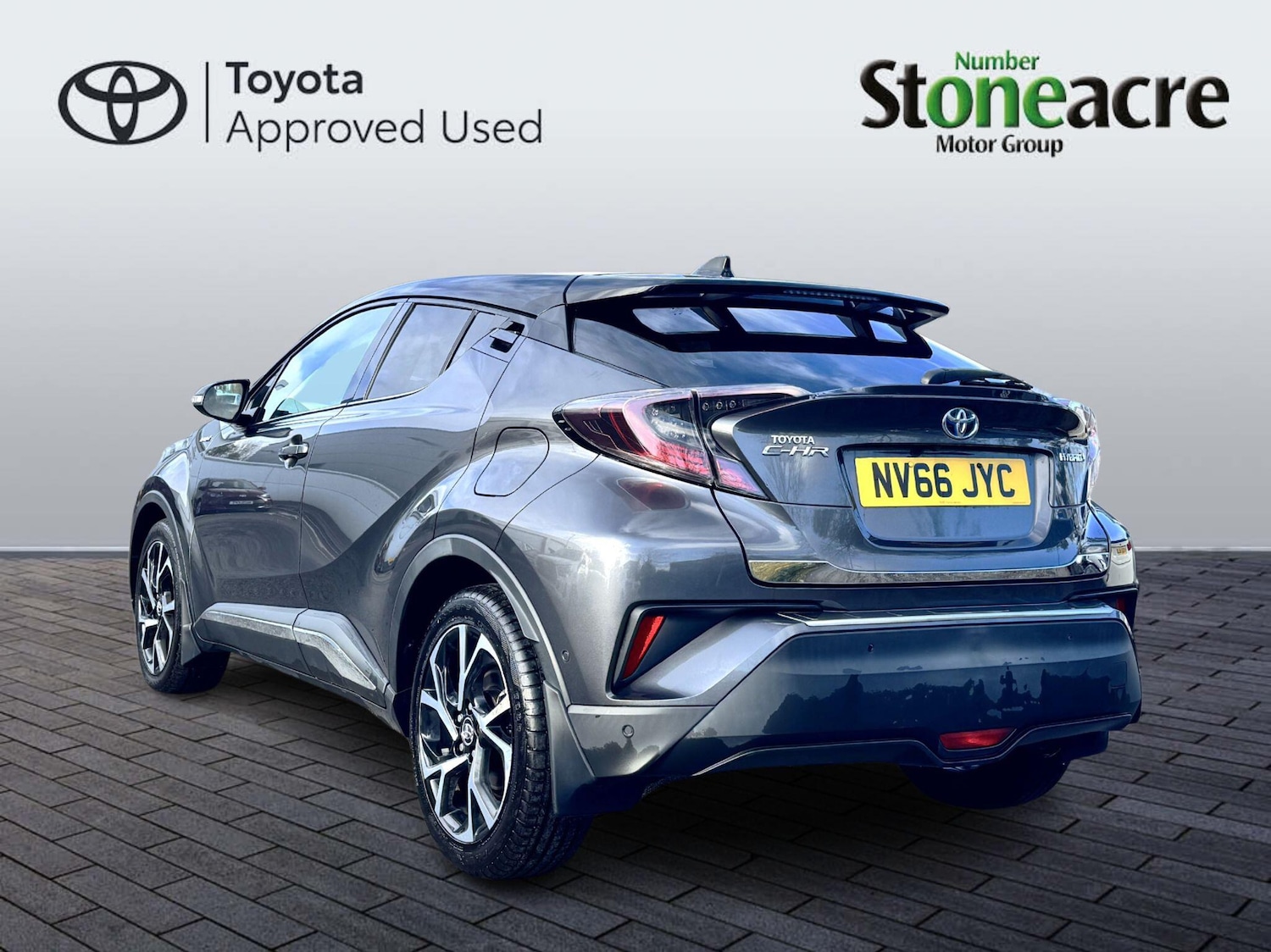 Used Toyota C-HR for sale - 76823870: Photo 5