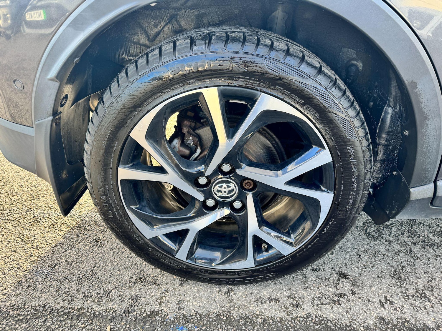 Used Toyota C-HR for sale - 76823870: Photo 9