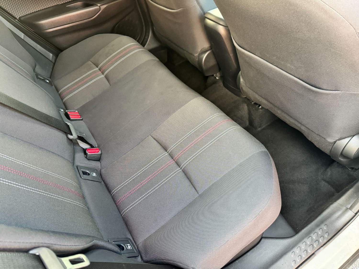 Used Toyota C-HR 2023 for sale - 76913024: Photo 12