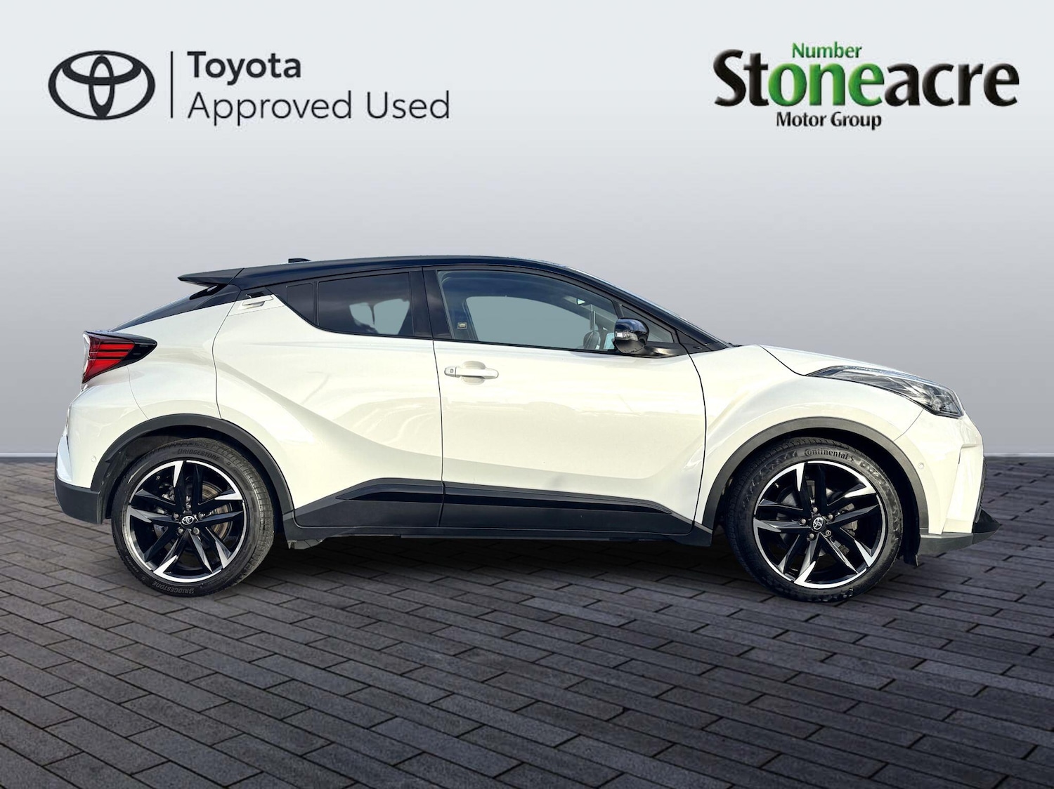 Used Toyota C-HR 2023 for sale - 76913024: Photo 2