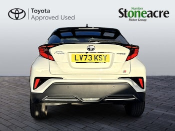 Used Toyota C-HR 2023 for sale - 76913024: Photo