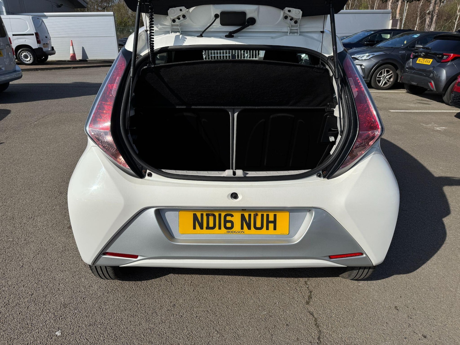 Used Toyota AYGO 2016 for sale - 77970181: Photo 10
