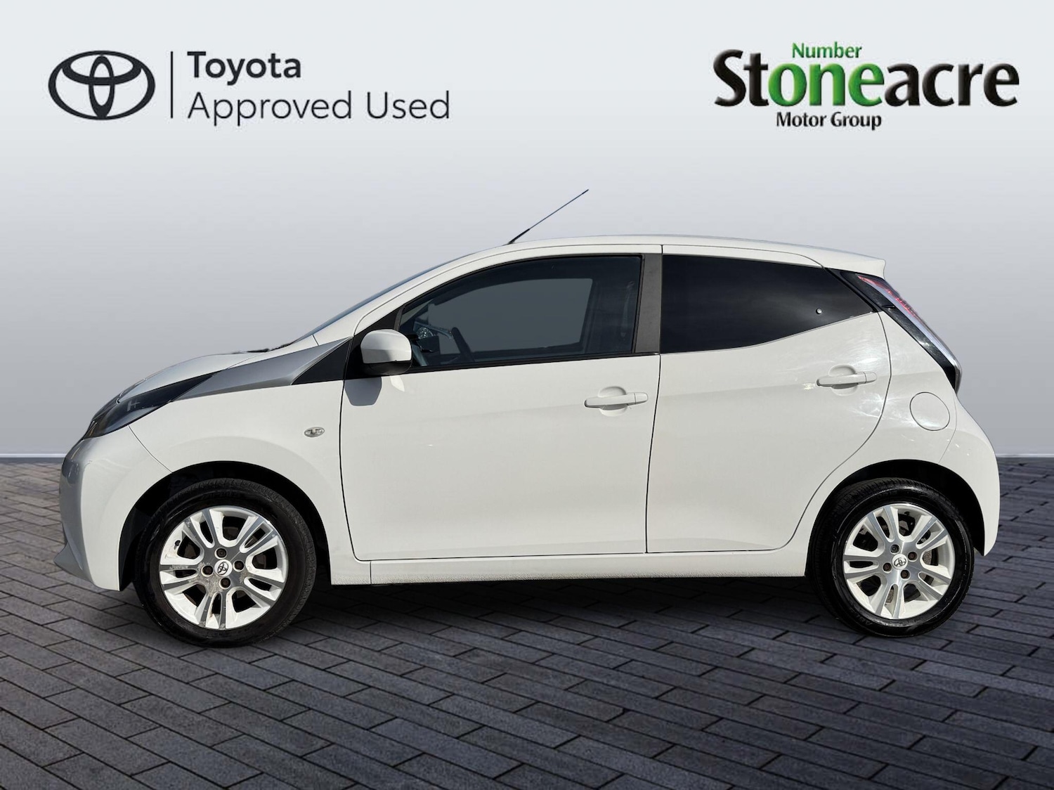 Used Toyota AYGO 2016 for sale - 77970181: Photo 6