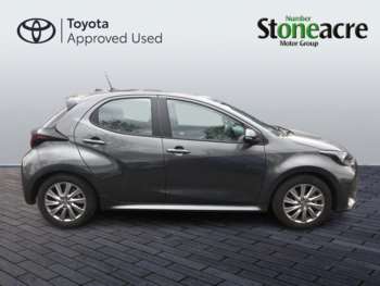 Used Toyota Yaris 2023 for sale - 74425400: Photo