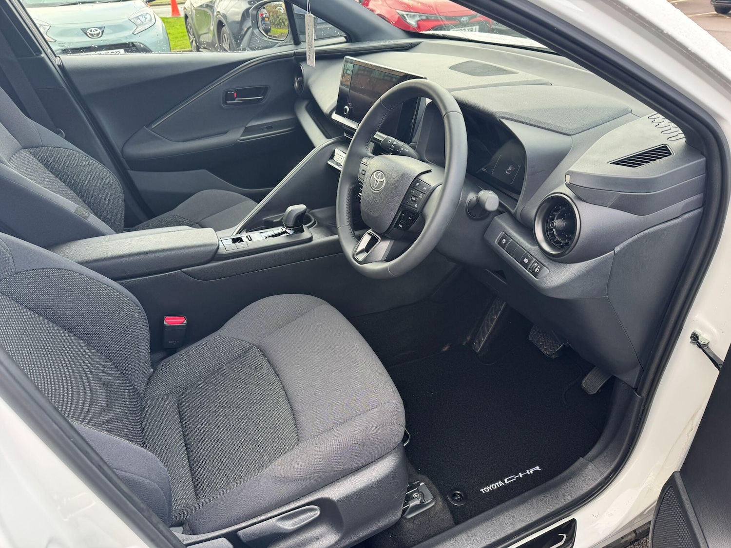 Used Toyota C-HR 2024 for sale - 77454996: Photo 11