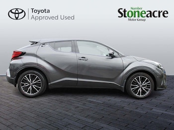 Used Toyota C-HR 2020 for sale - 79452640: Photo