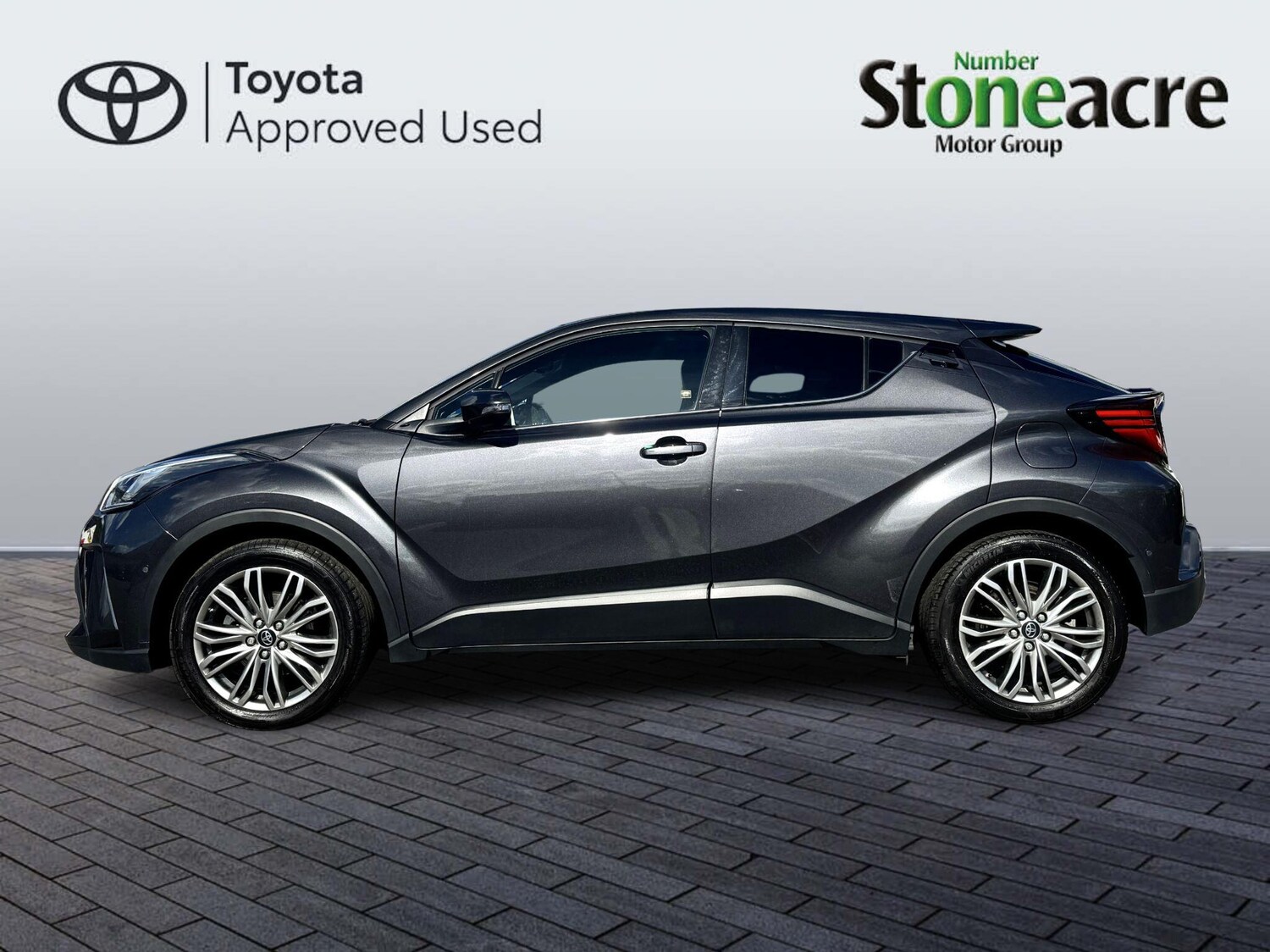 Used Toyota C-HR 2022 for sale - 75756256: Photo 8