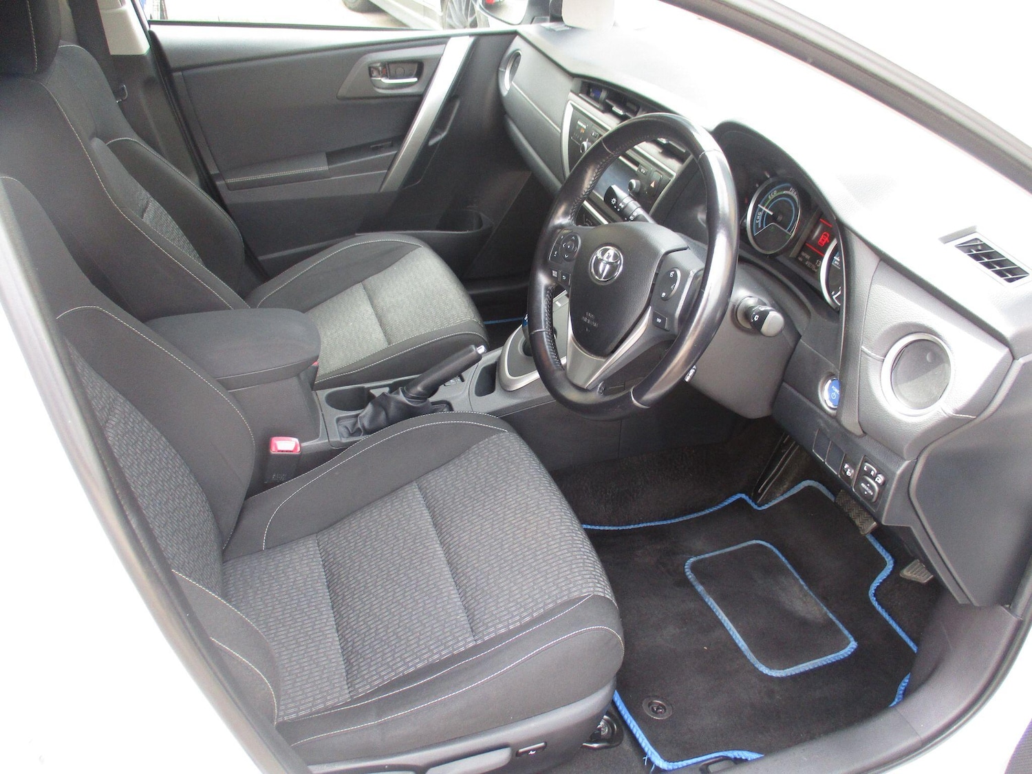 Used Toyota Auris 2015 for sale - 77993465: Photo 11