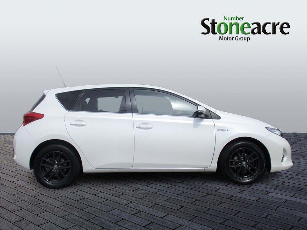 Used Toyota Auris 2015 for sale - 77993465: Photo 2