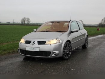 2005 (55) - 2.0 T Renaultsport 225 Trophy 3dr