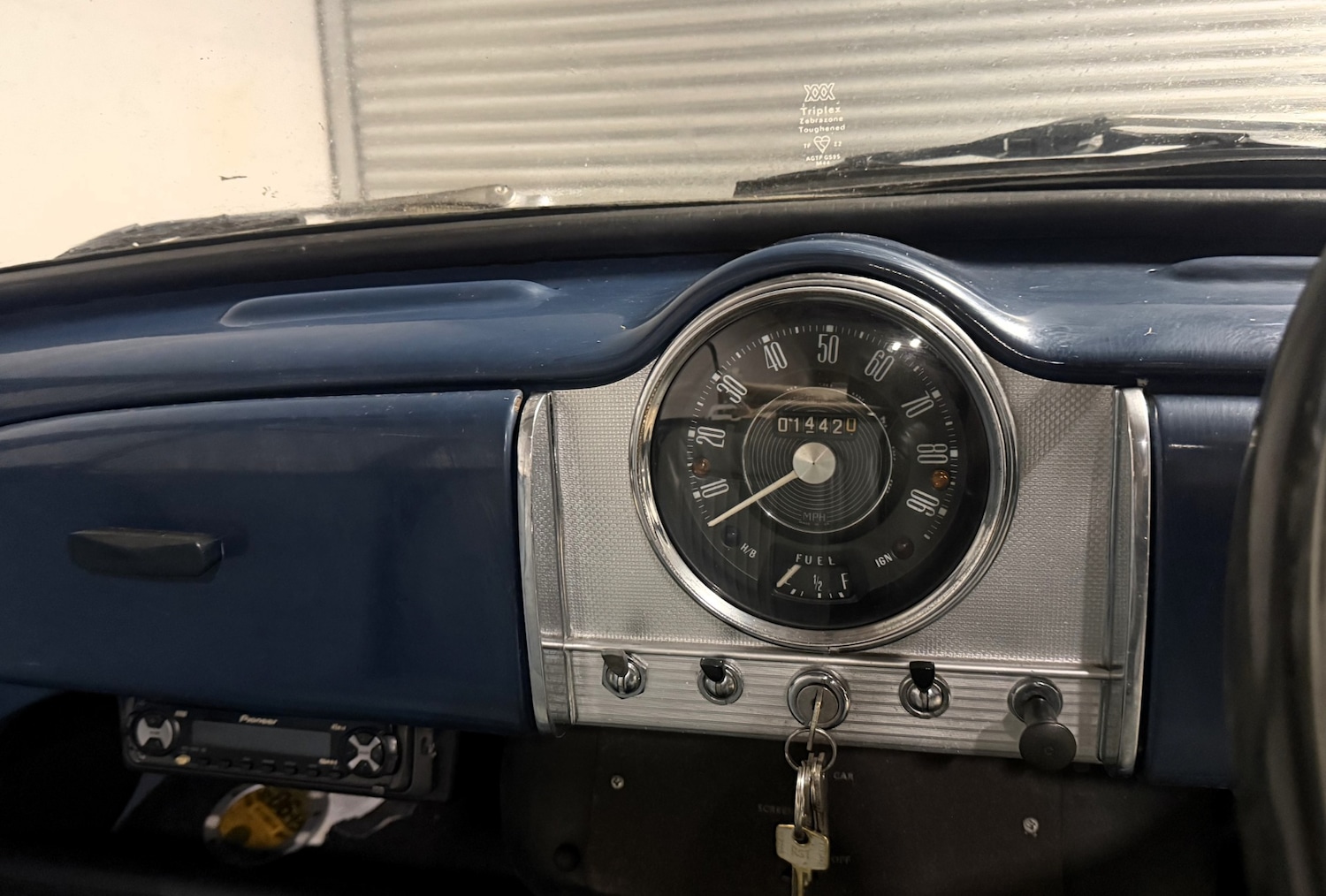 Used Morris Minor 1966 for sale - 77459976: Photo 19