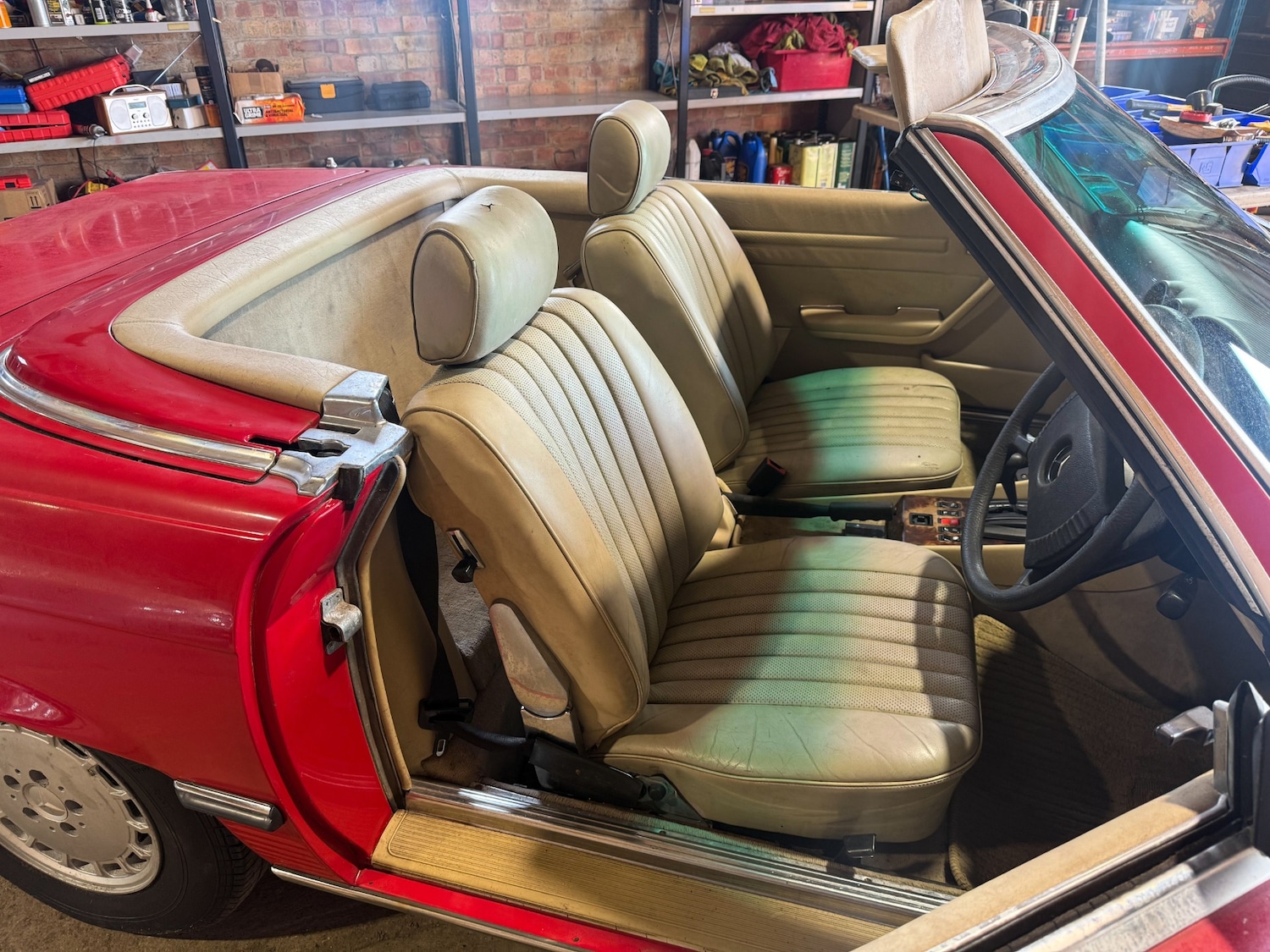 Used Mercedes-Benz 280 SL 1985 for sale - 77663558: Photo 16