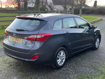 Used Hyundai i30 2017 for sale - 72932473: Photo