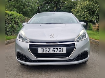 Used Peugeot 208 2016 for sale - 75642696: Photo