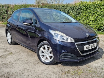 Peugeot - 208