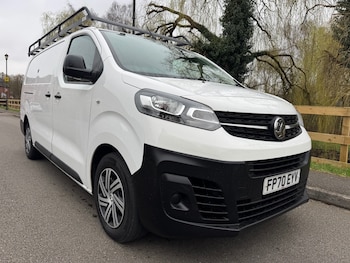 Vauxhall Vivaro feature image