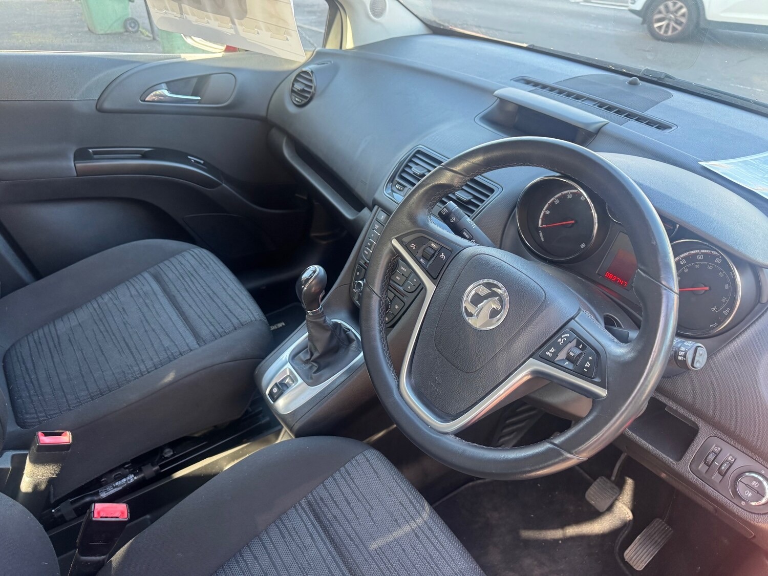 Used Vauxhall Meriva 2015 for sale - 76352159: Photo 5