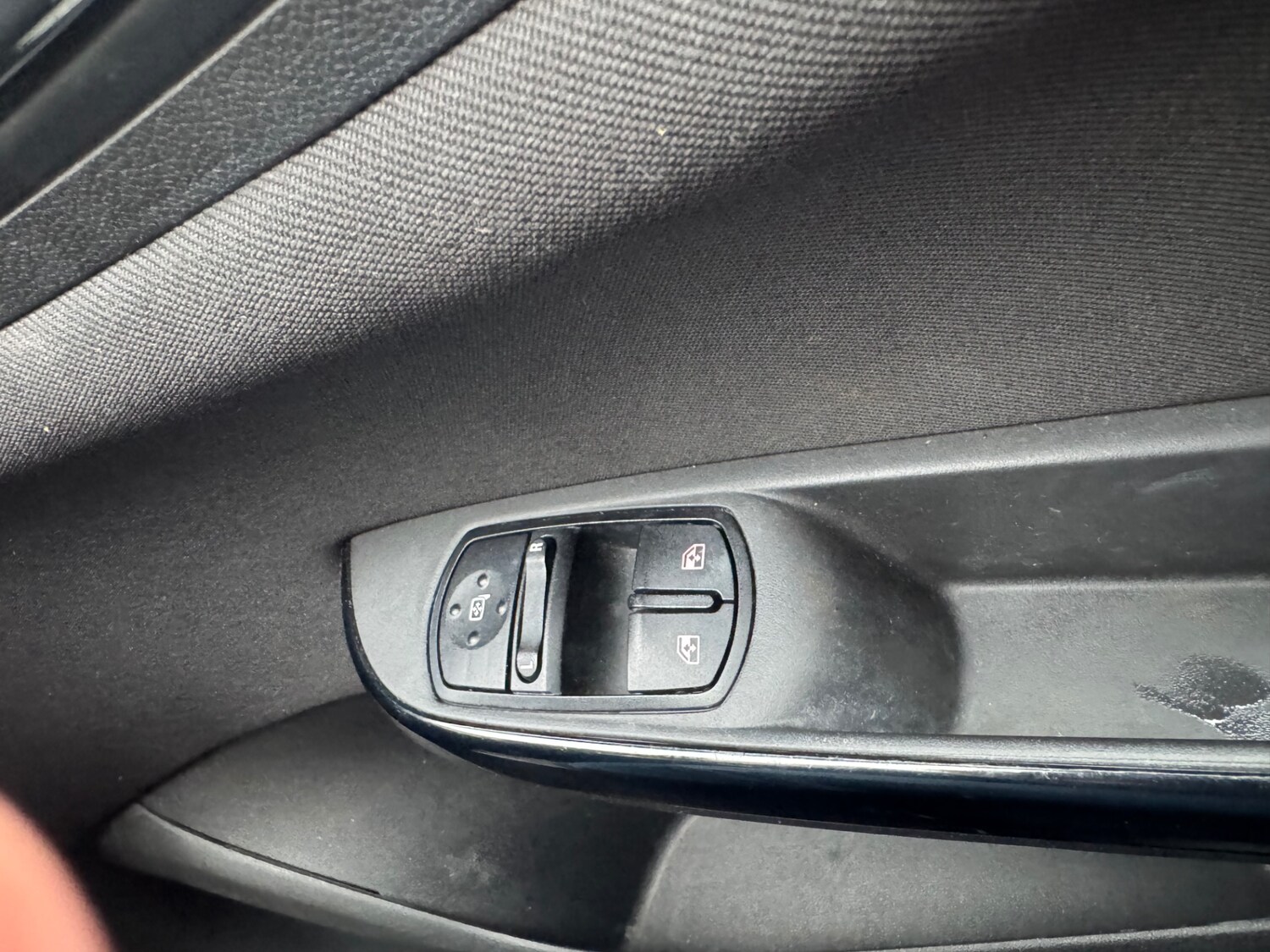 Used Vauxhall Corsa 2015 for sale - 77541605: Photo 21