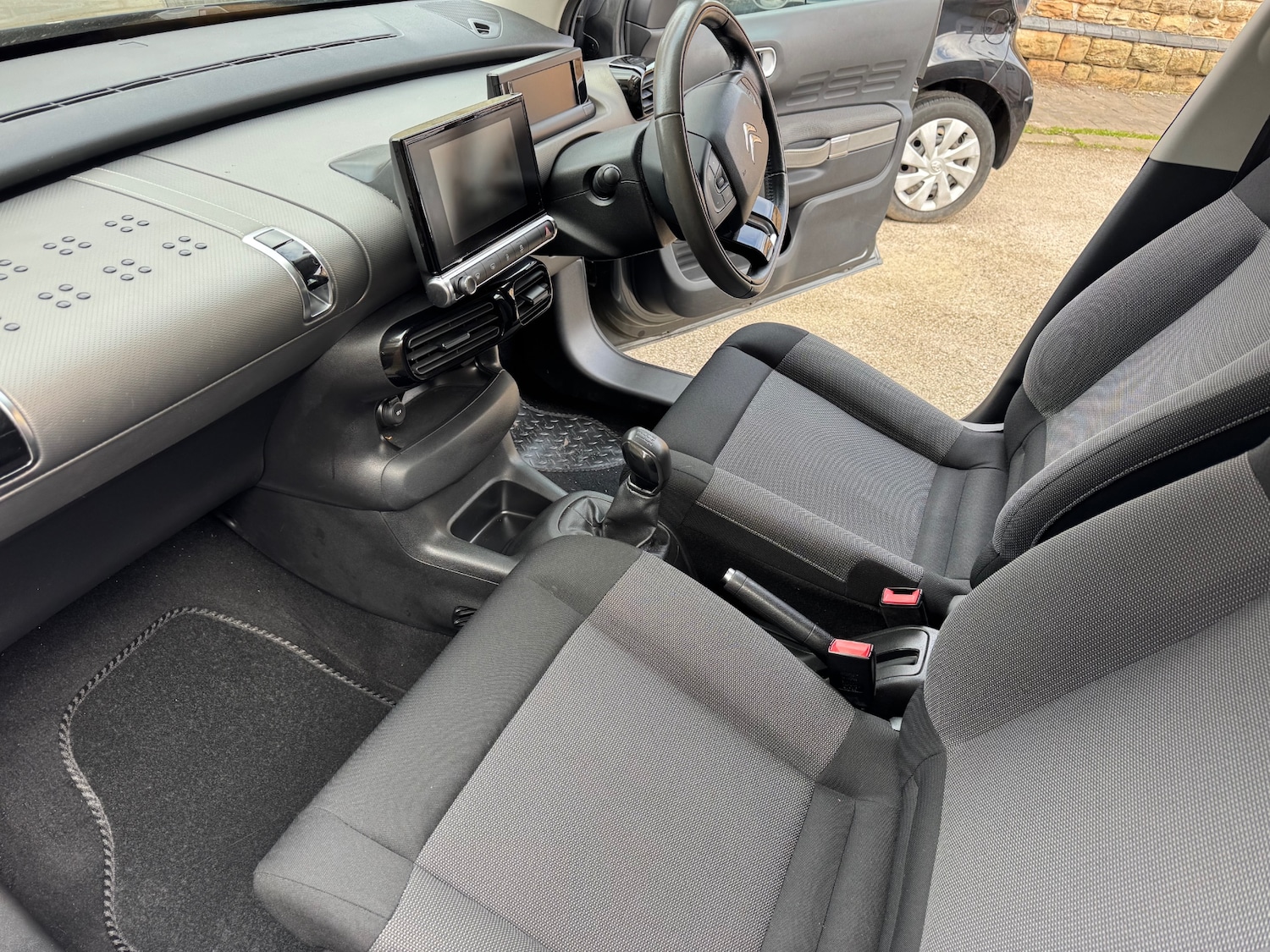 Used Citroen C4 Cactus 2015 for sale - 78027798: Photo 12