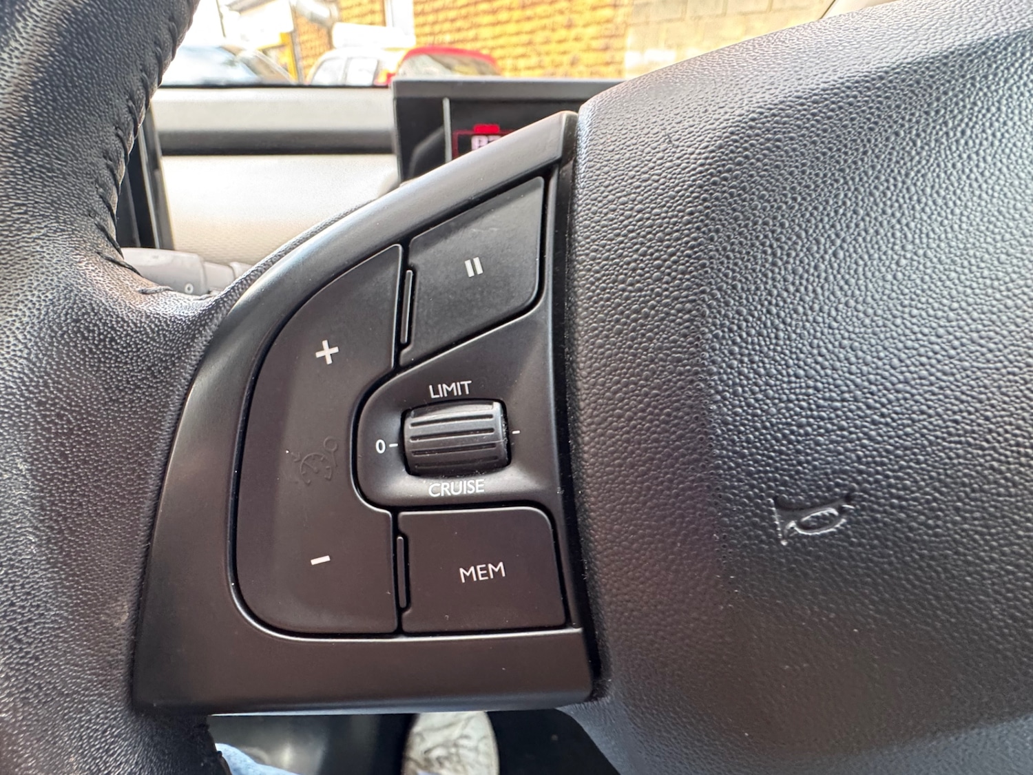 Used Citroen C4 Cactus 2015 for sale - 78027798: Photo 22
