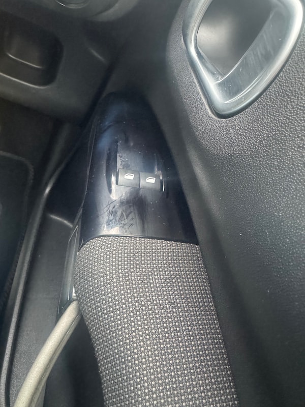 Used Citroen C4 Cactus 2015 for sale - 76289672: Photo 23