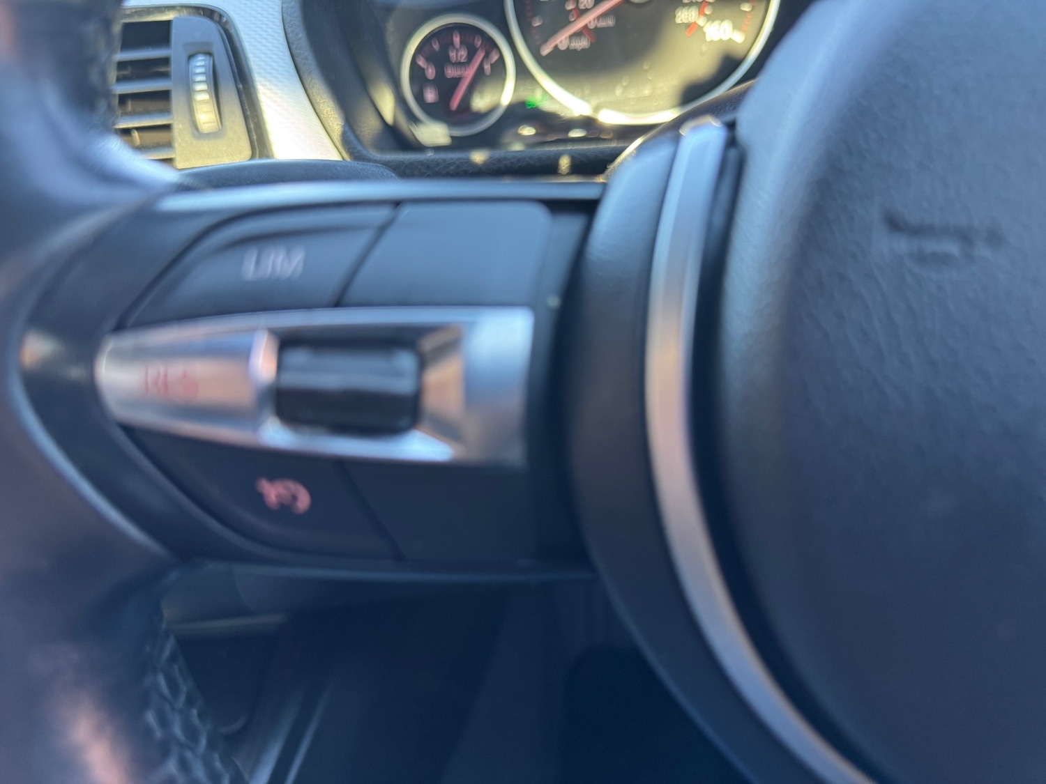 Used BMW 3 Series 2014 for sale - 76649658: Photo 21