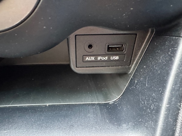 Used Hyundai i10 2011 for sale - 76221609: Photo 15
