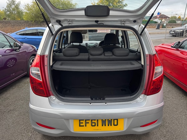 Used Hyundai i10 2011 for sale - 76221609: Photo 6
