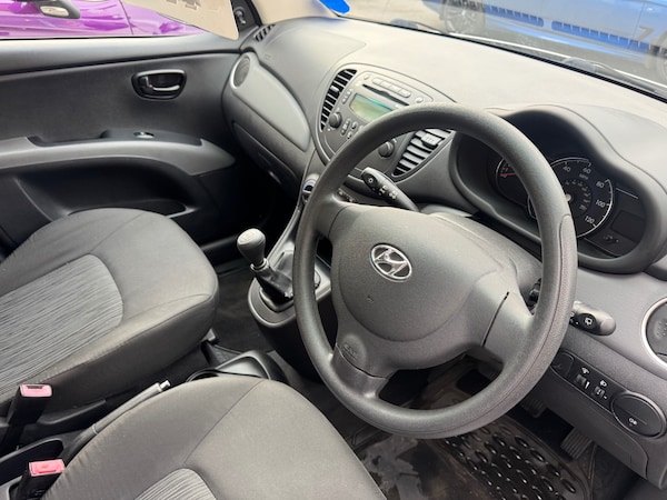 Used Hyundai i10 2011 for sale - 76221609: Photo 8