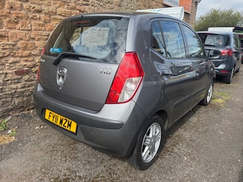 Used Hyundai i10 2011 for sale - 75156852: Photo