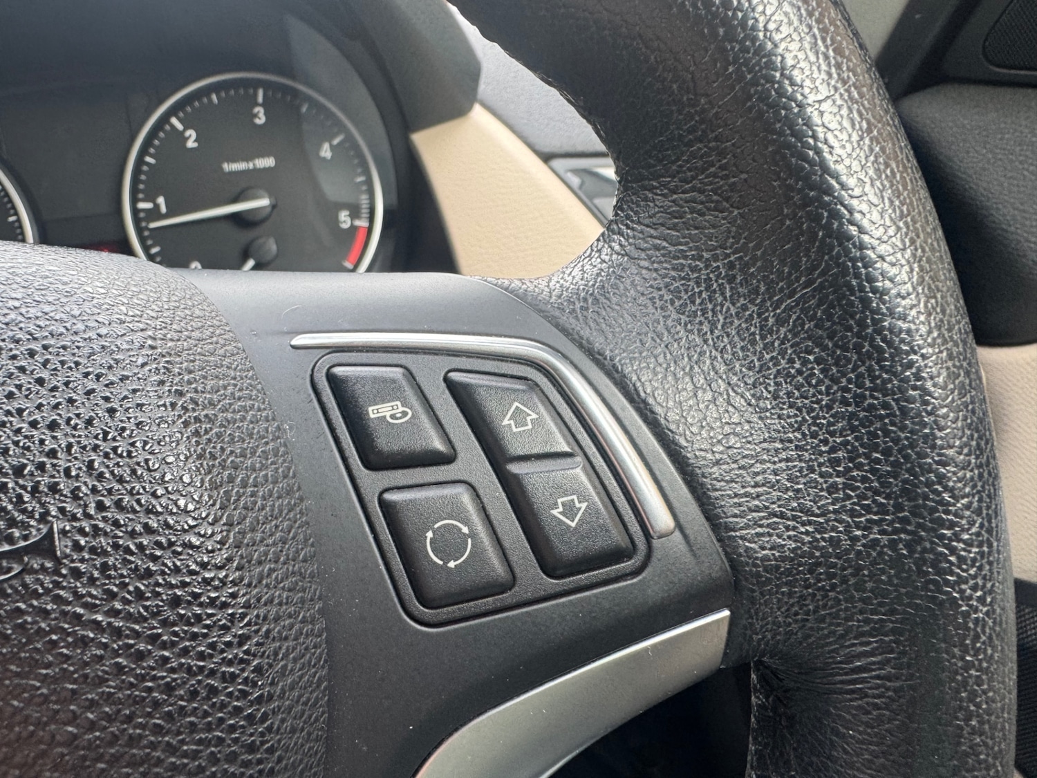Used BMW X1 2013 for sale - 76352592: Photo 21