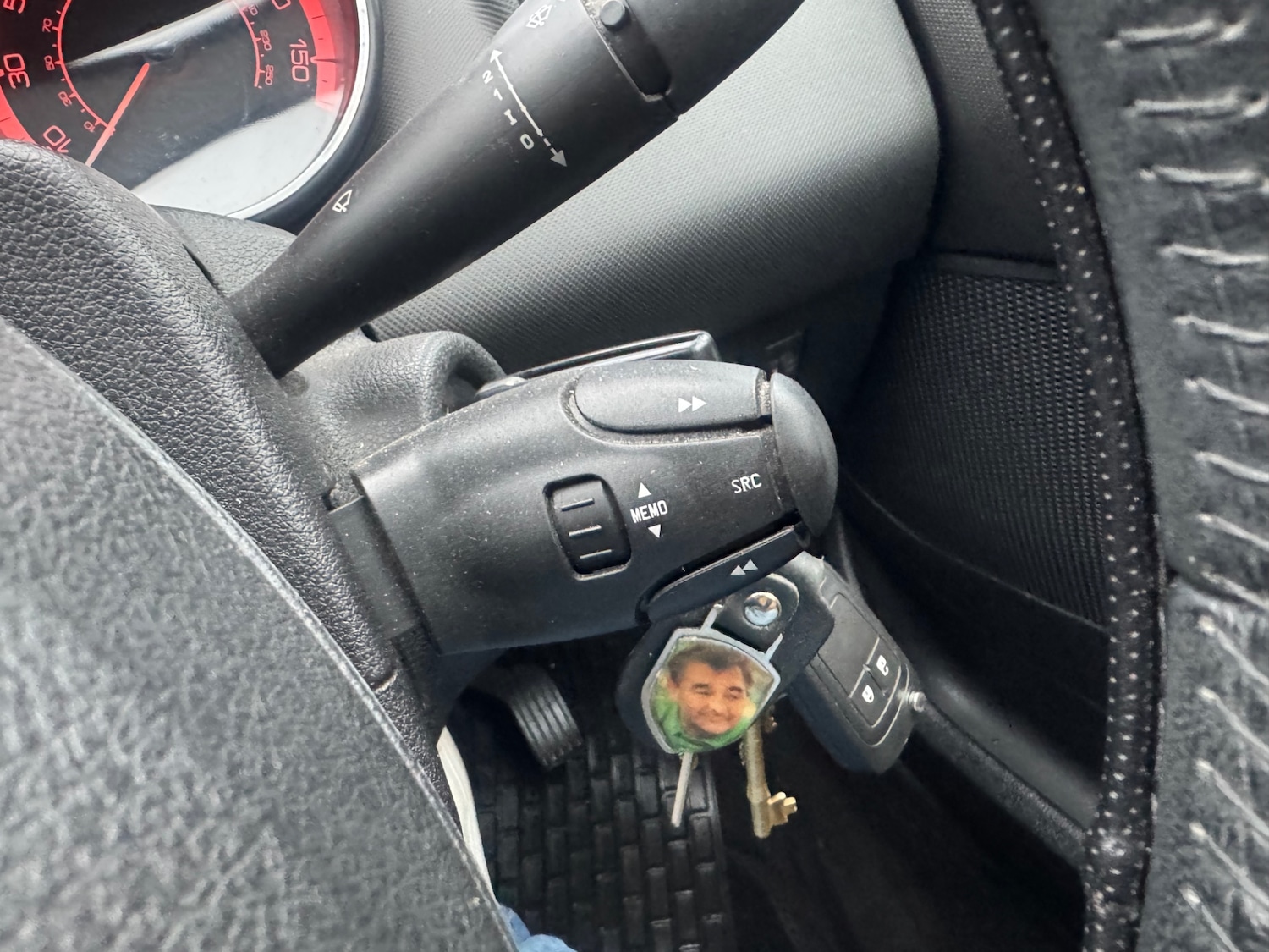 Used Peugeot 308 2010 for sale - 77432893: Photo 15