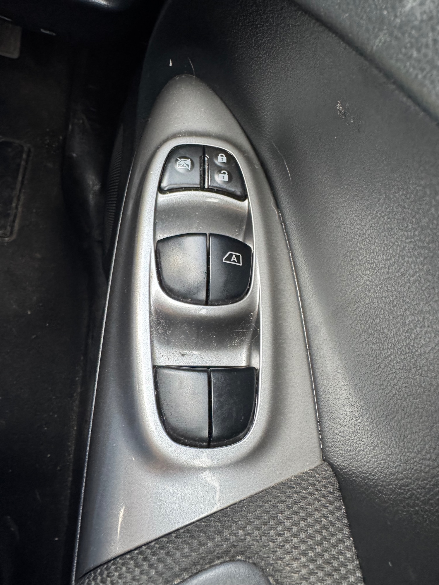 Used Nissan Juke 2016 for sale - 77045791: Photo 17