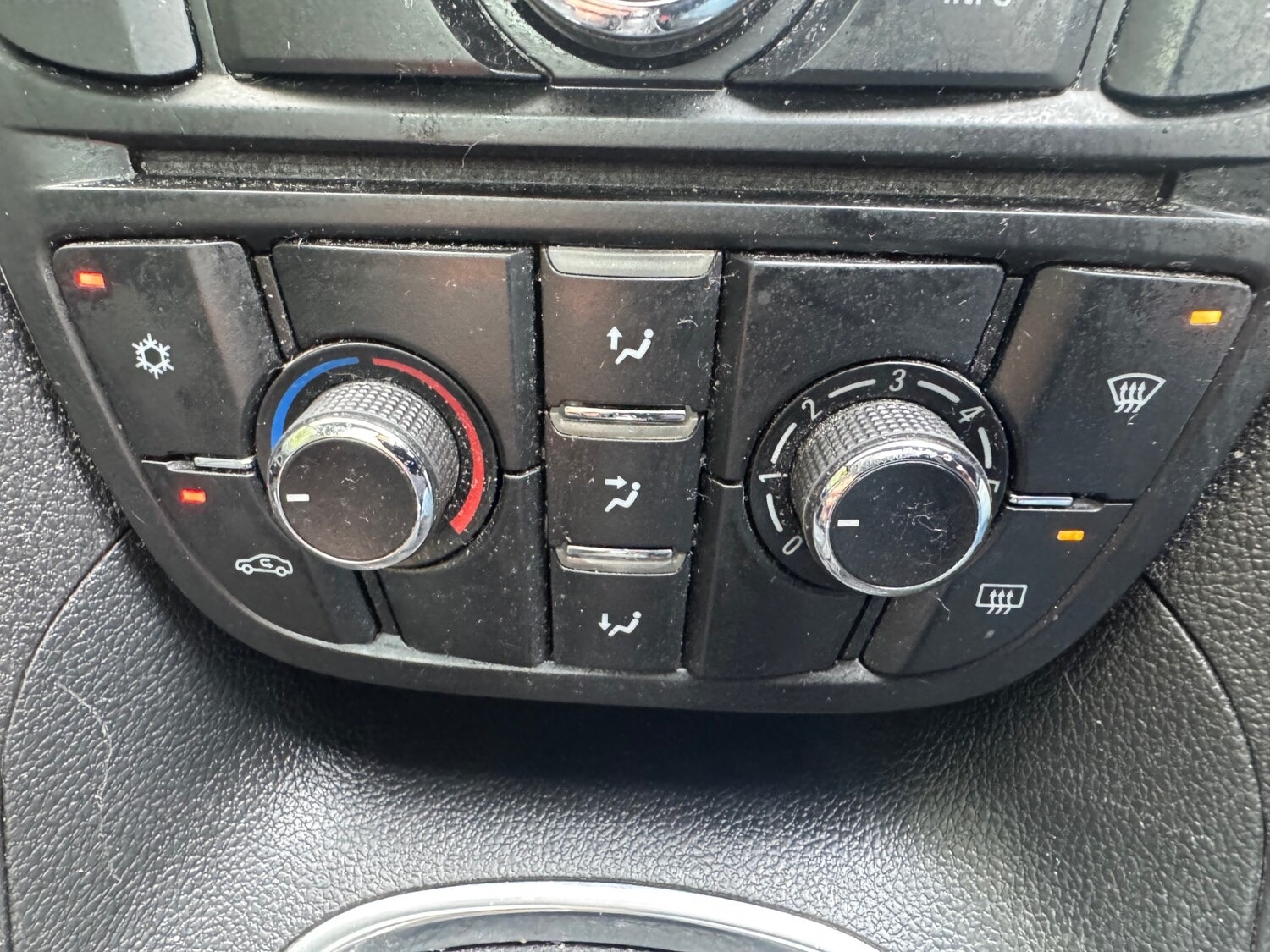 Used Vauxhall Meriva 2013 for sale - 76352188: Photo 18