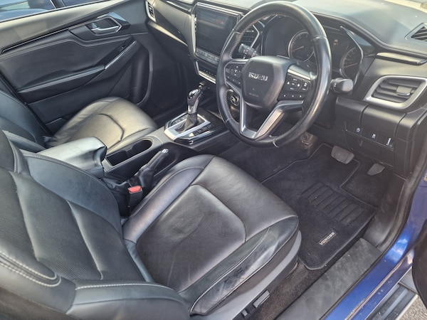 Used Isuzu D-Max 2022 for sale - 76209131: Photo 11