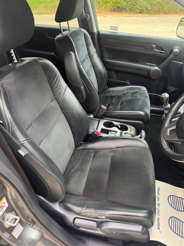 Used Honda CR-V 2010 for sale - 76290065: Photo 5