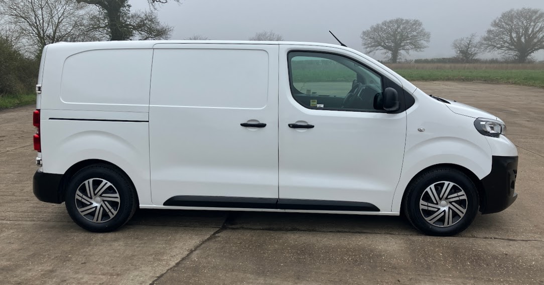 Used Peugeot Expert 2018 for sale - 77813156: Photo 2