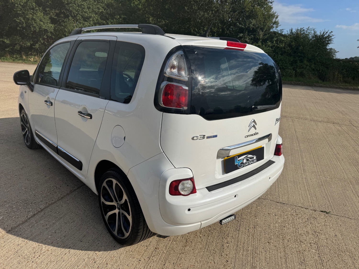 Vehicle 3