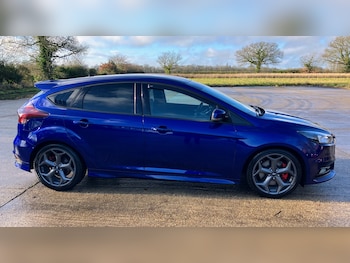 Used Ford Focus 2015 for sale - 77438352: Photo