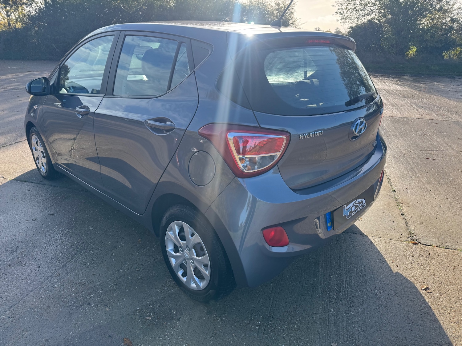 Used Hyundai i10 2014 for sale - 76436328: Photo 3