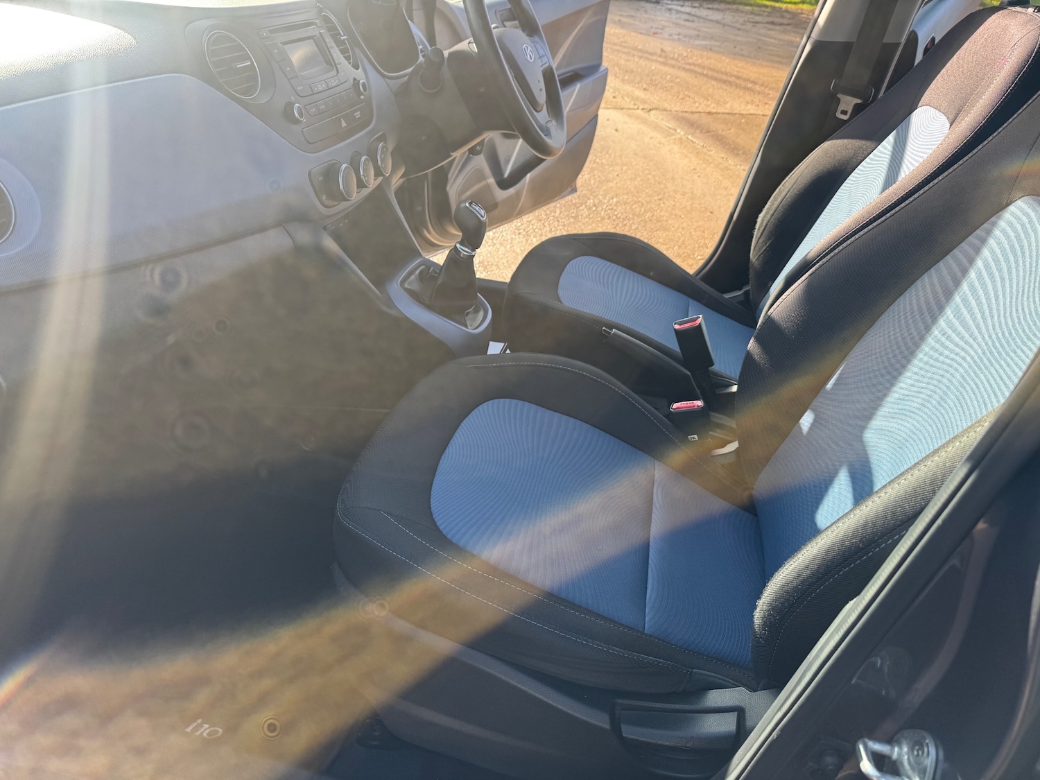 Used Hyundai i10 2014 for sale - 76436328: Photo 7