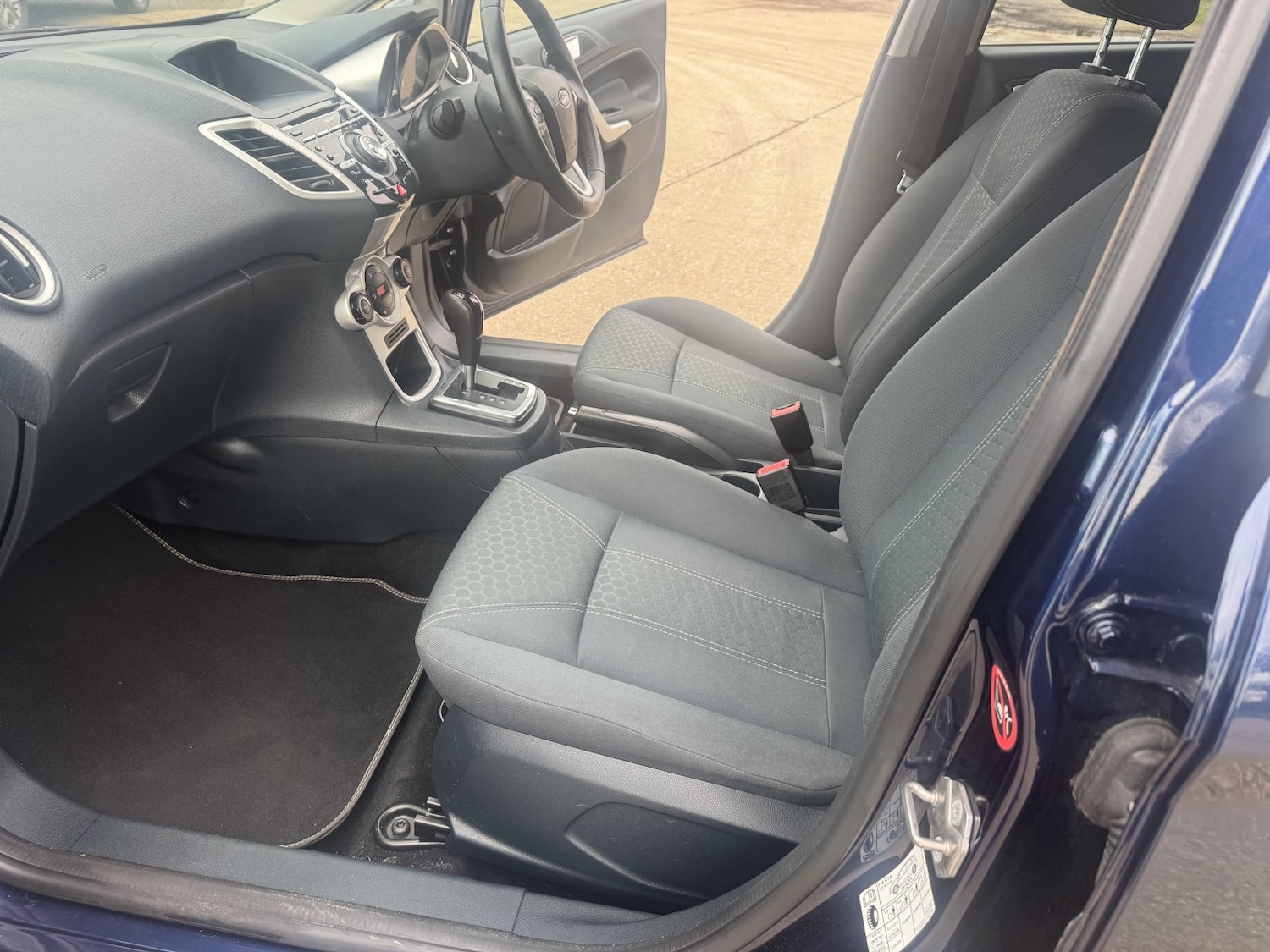 Used Ford Fiesta 2012 for sale - 77636939: Photo 10