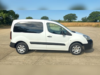 Used Peugeot Partner 2015 for sale - 79395170: Photo